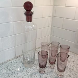 Stunning Vintage Decanter and 6 Glasses Set